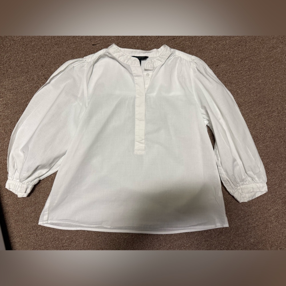 Banana Republic White Casual Button Down Shirt